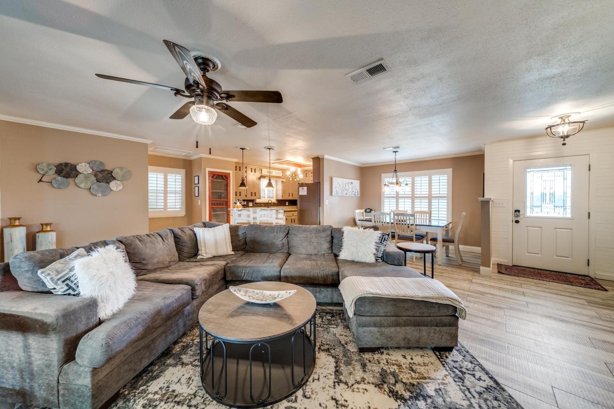 Charming Pet Friendly 4 Bdrm Home Mins To Main St And Wineries Fredericksburg Zewnętrze zdjęcie