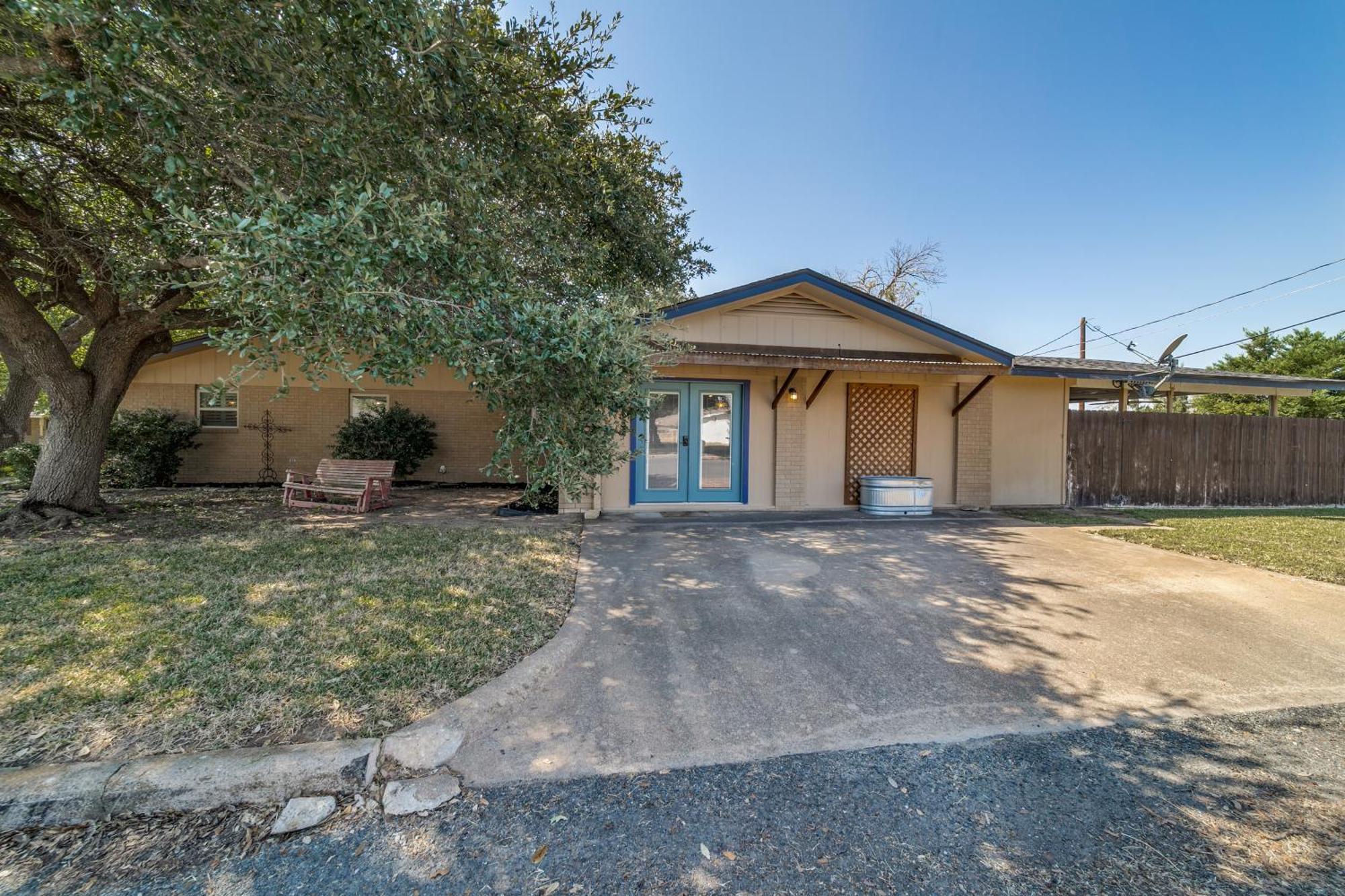 Charming Pet Friendly 4 Bdrm Home Mins To Main St And Wineries Fredericksburg Zewnętrze zdjęcie