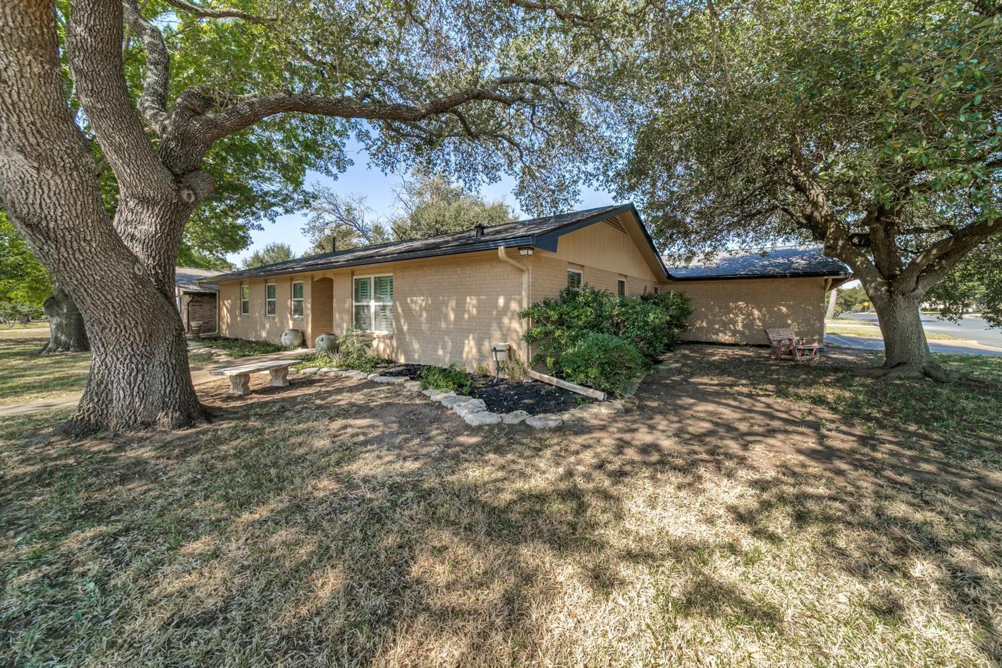 Charming Pet Friendly 4 Bdrm Home Mins To Main St And Wineries Fredericksburg Zewnętrze zdjęcie