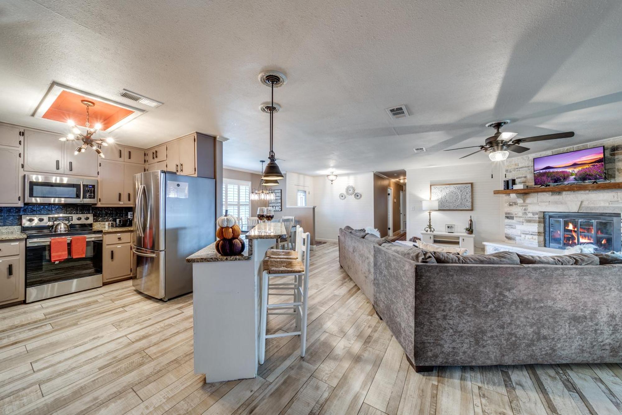 Charming Pet Friendly 4 Bdrm Home Mins To Main St And Wineries Fredericksburg Zewnętrze zdjęcie