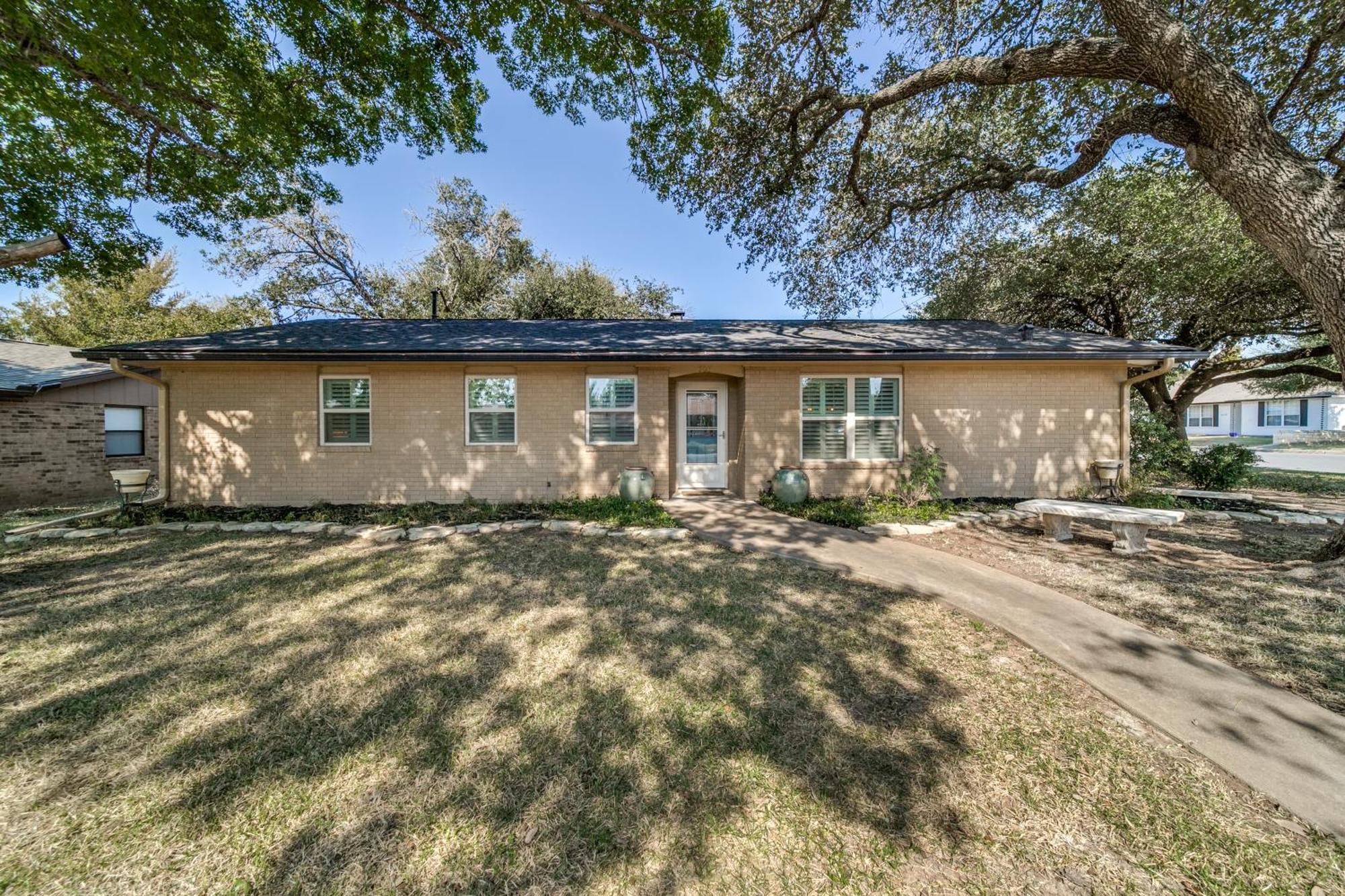 Charming Pet Friendly 4 Bdrm Home Mins To Main St And Wineries Fredericksburg Zewnętrze zdjęcie