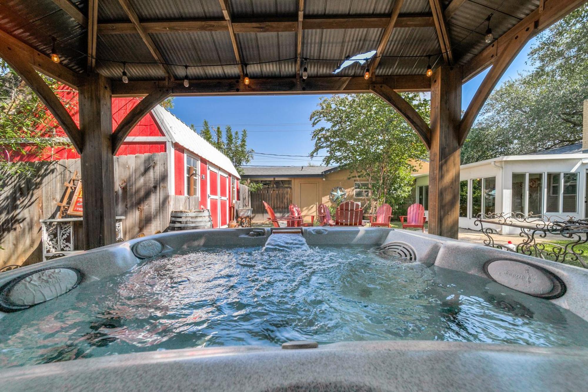 Charming Pet Friendly 4 Bdrm Home Mins To Main St And Wineries Fredericksburg Zewnętrze zdjęcie