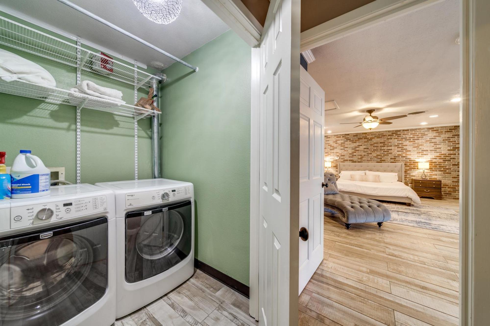 Charming Pet Friendly 4 Bdrm Home Mins To Main St And Wineries Fredericksburg Zewnętrze zdjęcie